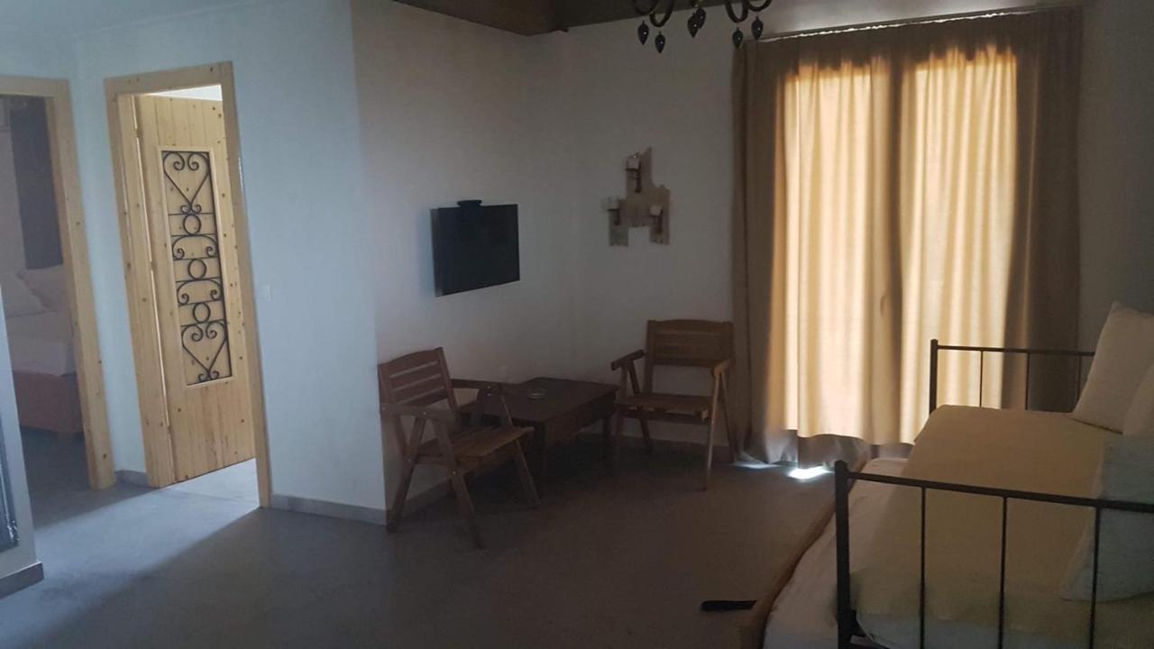 Megalos Kampos Marathopoli Bagian luar foto